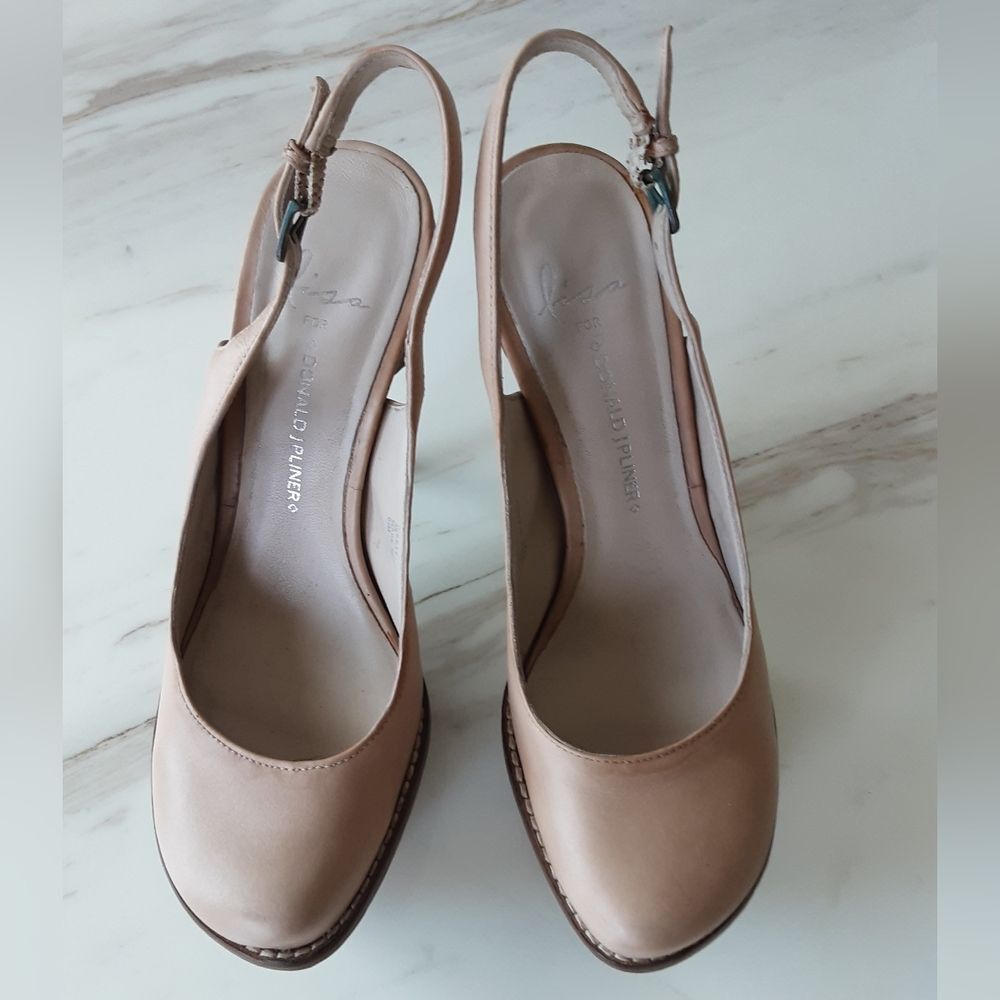 LISA for DONALD PLINER Wood Heel Stiletto Beige Platform Slingback Sz 6.5 - Picture 2 of 12
